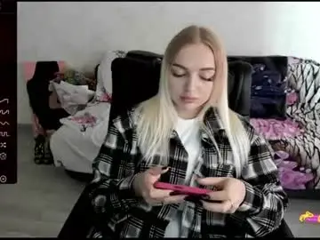 Nigo_nika  live sex cam