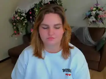 Radiantfeeling  live sex cam
