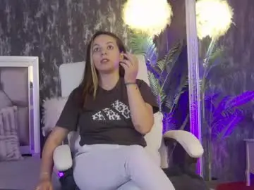 Renesmesweet  live sex cam