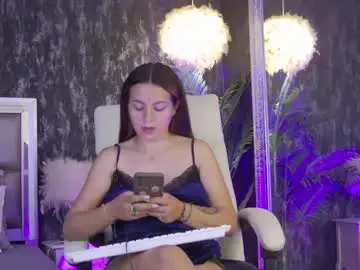 Renesmesweet  live sex cam