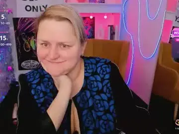 Scarlettsoft  live sex cam