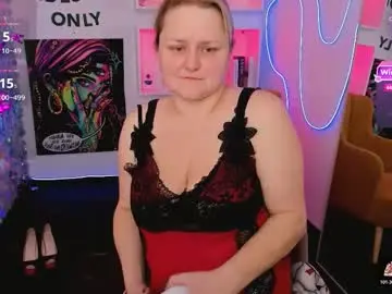 Scarlettsoft  live sex cam