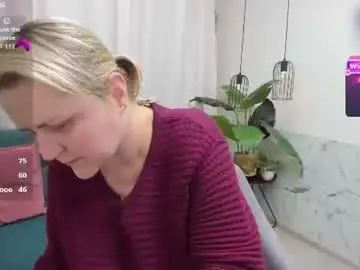 Scarlettsoft  live sex cam