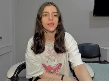 Broosnica1  live sex cam