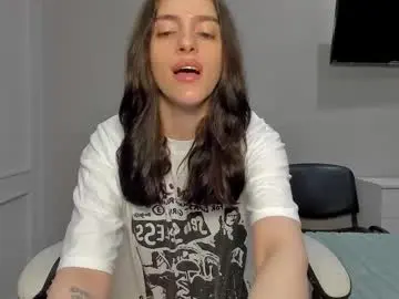 Broosnica1  live sex cam