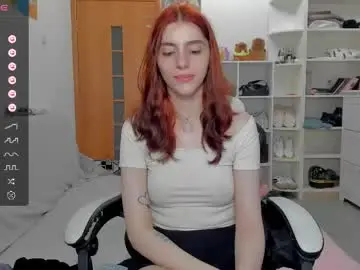 Broosnica1  live sex cam