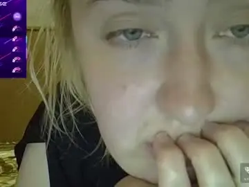 Curvywild_lady30  live sex cam