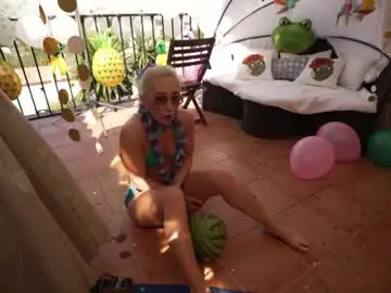 Hannahjames710  live sex cam