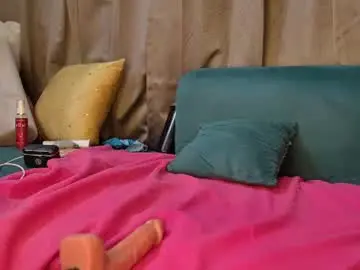 Indian_meenakshi_69  live sex cam