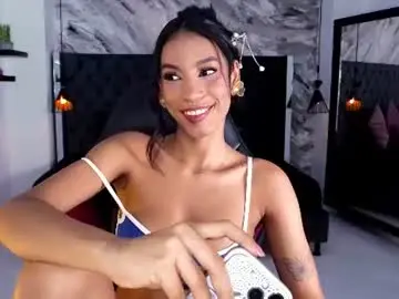 Kitty_collins_  live sex cam