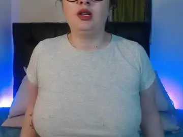 Kryystaladams  live sex cam