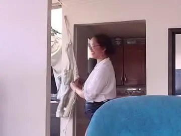 Samantta98  live sex cam