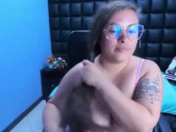 Sara_thonson_  live sex cam