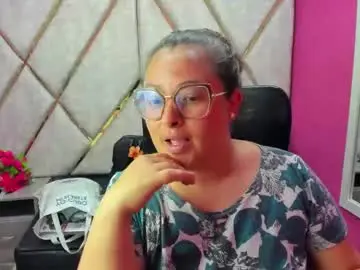 Sara_thonson_  live sex cam