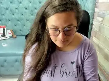 Sara_thonson_  live sex cam