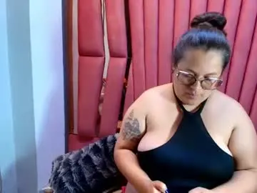 Sara_thonson_  live sex cam