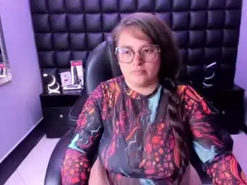 Sara_thonson_  live sex cam