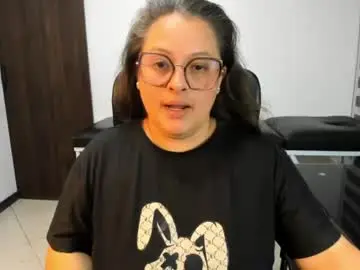 Sara_thonson_  live sex cam
