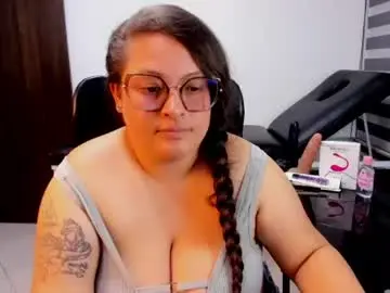 Sara_thonson_  live sex cam