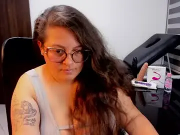Sara_thonson_  live sex cam