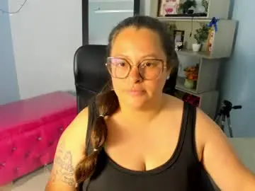 Sara_thonson_  live sex cam