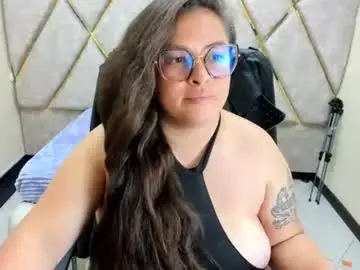 Sara_thonson_  live sex cam