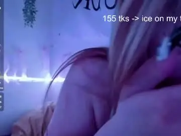Teganbruns  live sex cam