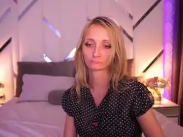 Vanillamuse  live sex cam