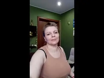 Veronikawgold  live sex cam