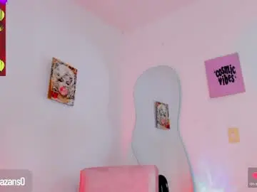 Victoria_alien  live sex cam