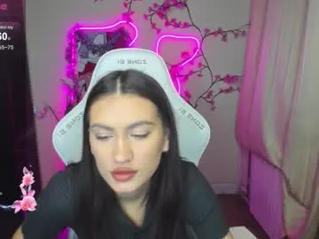 Adeleluu  live sex cam