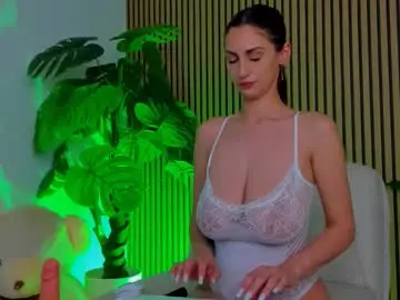 Blessedwithbust  live sex cam
