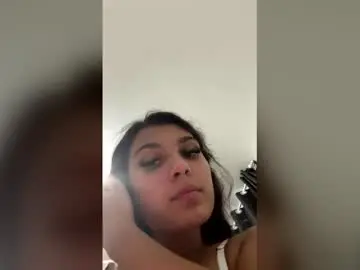 Emily272727  live sex cam