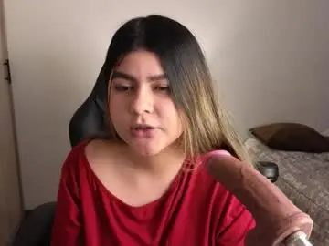 Emmalee_a  live sex cam