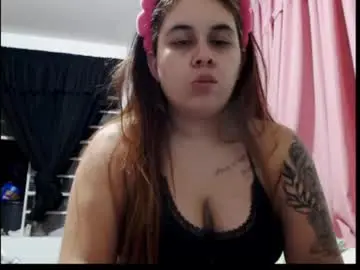 Katiia_12  live sex cam