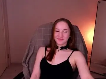 Little_pretty_woman  live sex cam