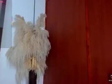 Miawiinster  live sex cam