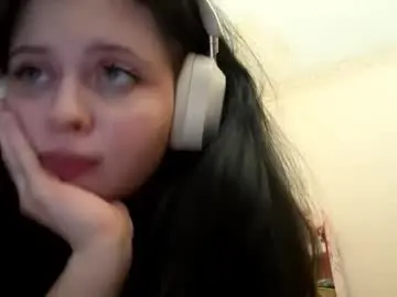 Mindyrives  live sex cam