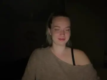 Moonlit_kiss_  live sex cam