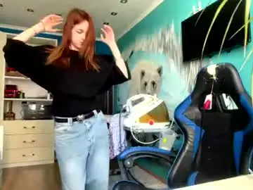 Tenniefiesel  live sex cam