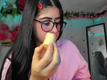 Yelina_mh  live sex cam