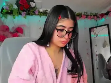 Yelina_mh  live sex cam