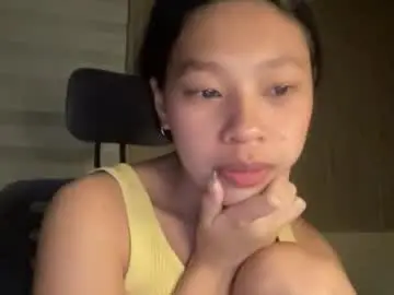 Yoursoftlygirl_hanna  live sex cam