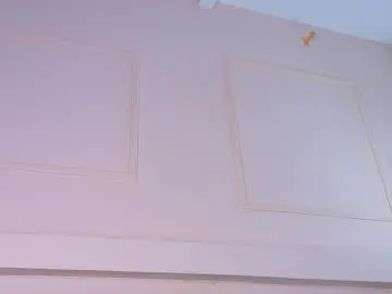 Zoehangel  live sex cam