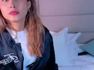 Zoehangel  live sex cam