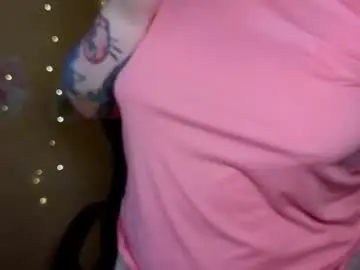 Foxgirlandmerguis  live sex cam