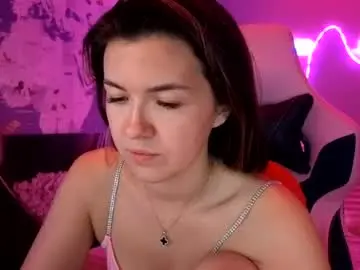 Kira_pheromone  live sex cam