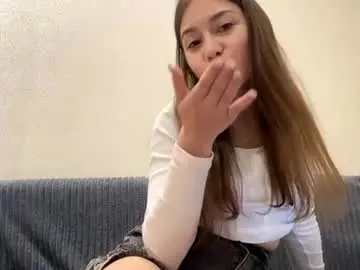 Lavonebotten  live sex cam