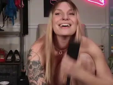 Livi_lorelei  live sex cam