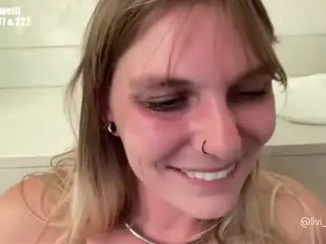 Livi_lorelei  live sex cam